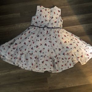 Girls dress